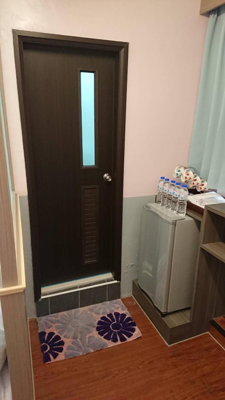 Papa Bear'S Guesthouse ไถจง ภายนอก รูปภาพ